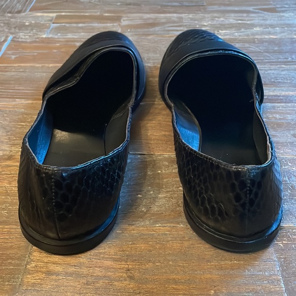 Vince Mason Snakeskin Embossed Leather Slip On Loafers🖤 - Picture 6 of 14